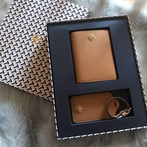 Tory Burch Bags Newtory Burch Passport Gift Set Tan Poshmark